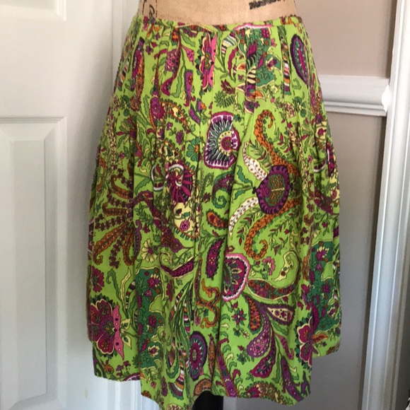 Adorable skirt! - Picture 4 of 5